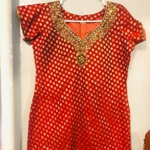 Pakistani/Indian kurti/kurta